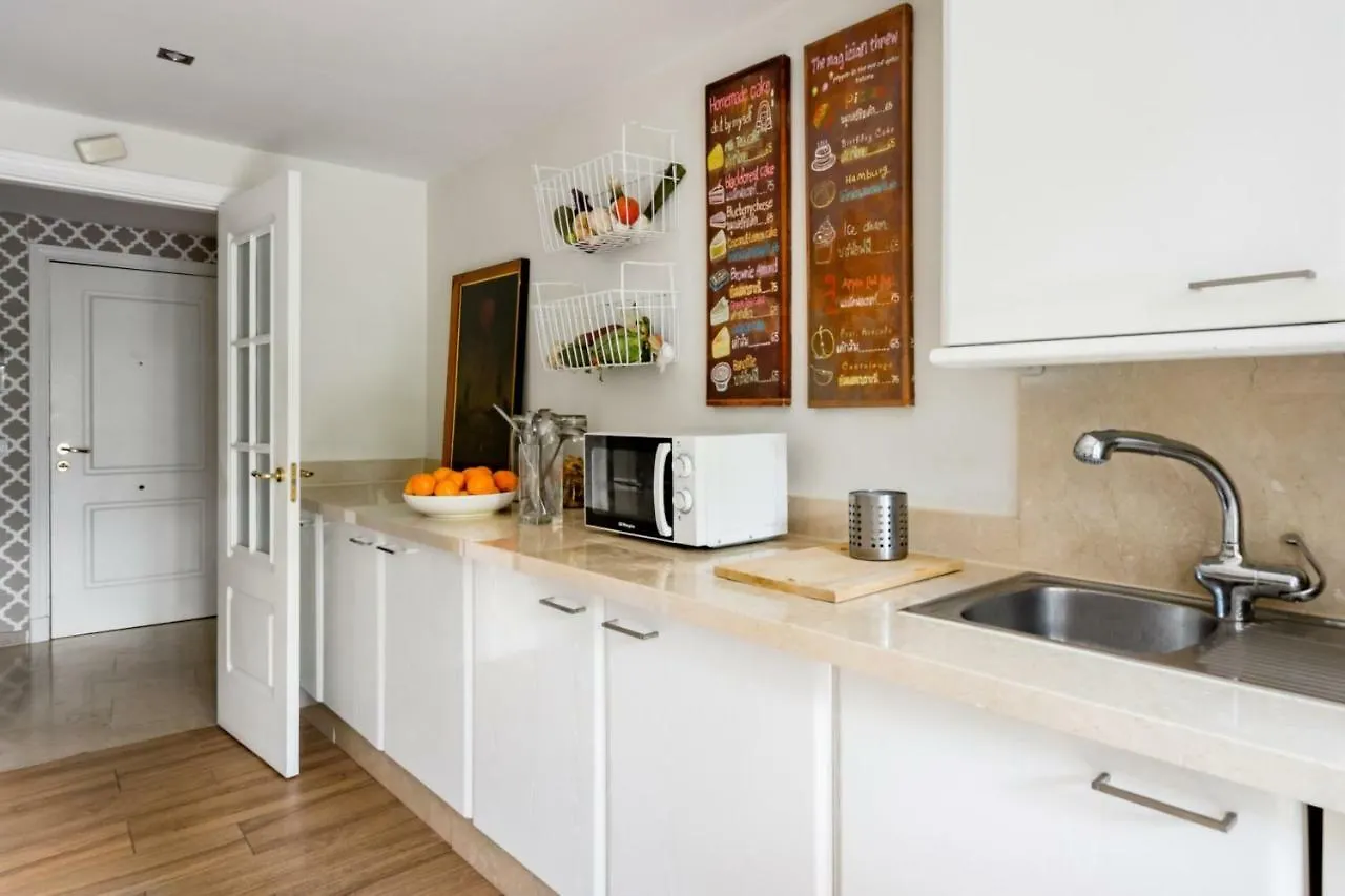 Chambao Suite Marbella Apartment